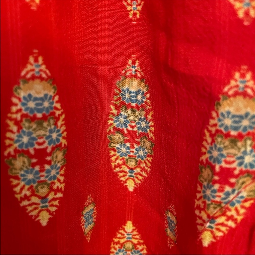 Rose + Olive Red and Gold Patterned Long Sleeve Blouse Size S Boho V Neck - Picture 7 of 8